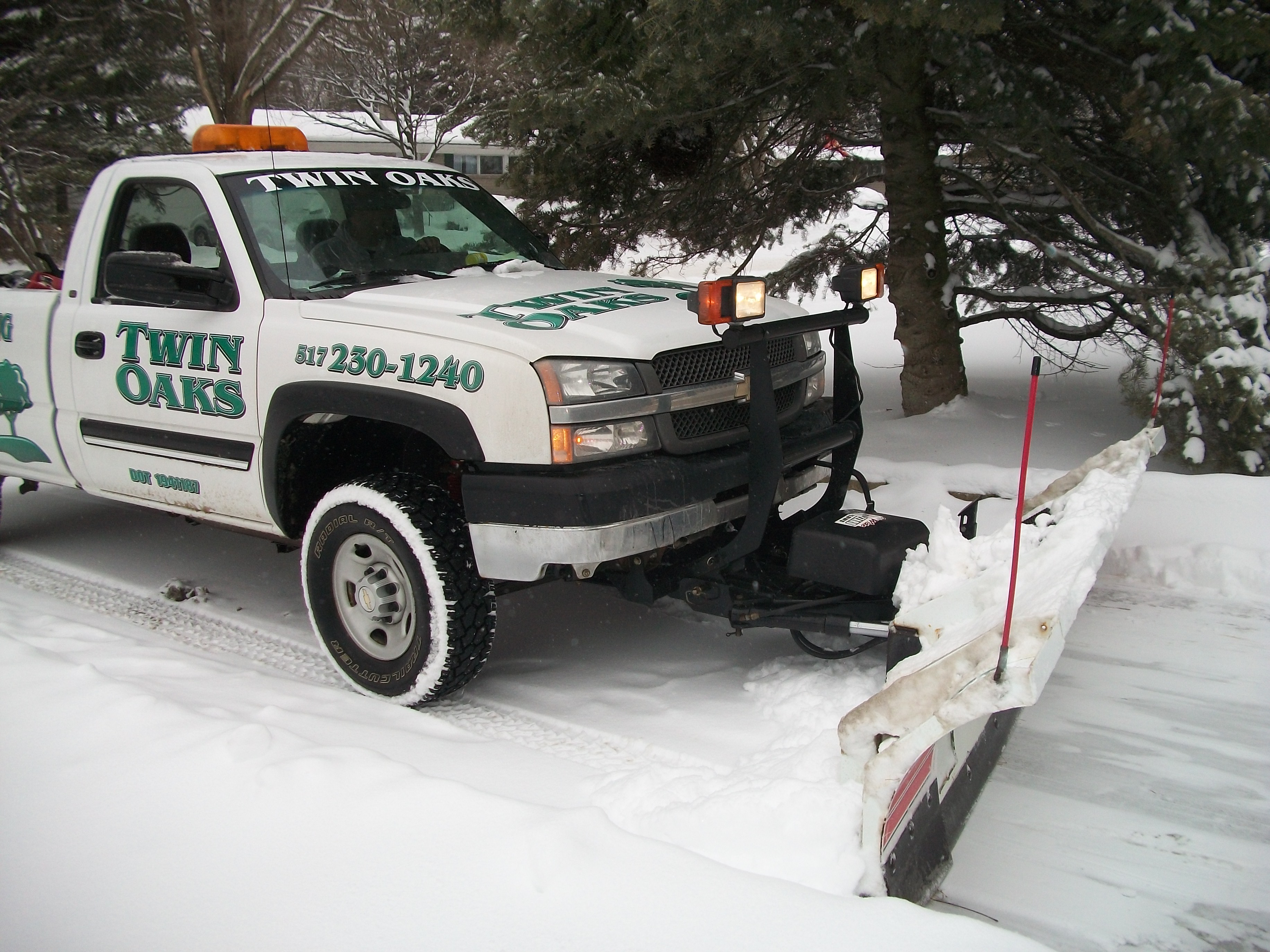 Twin Oaks snow plowing service.